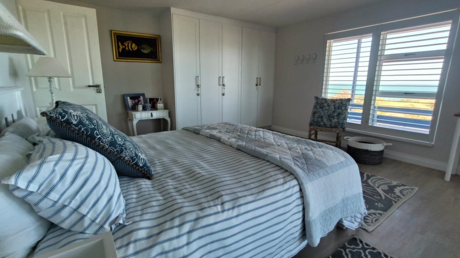 4 Bedroom Property for Sale in Dana Bay Western Cape